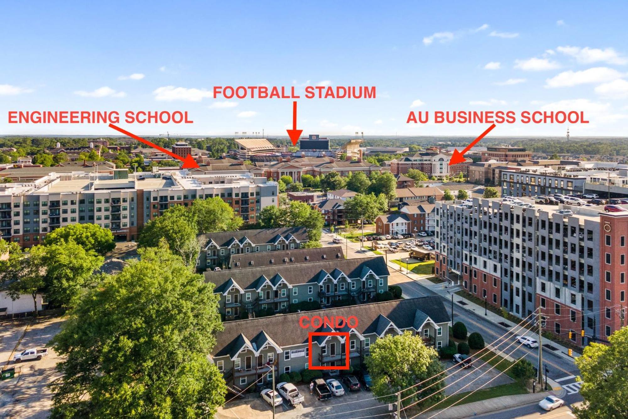 Remodeled And New - Walk To Downtown Auburn Exterior foto